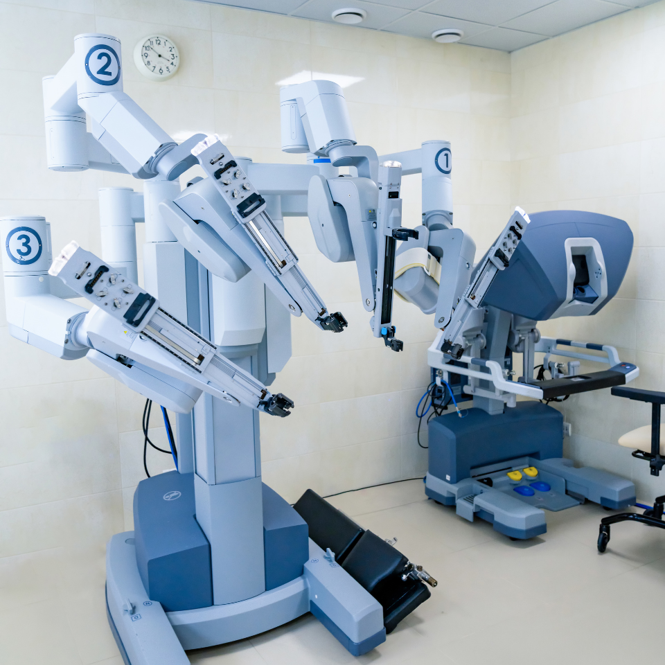 Do jakich operacji wykorzystywany jest robot Da Vinci?